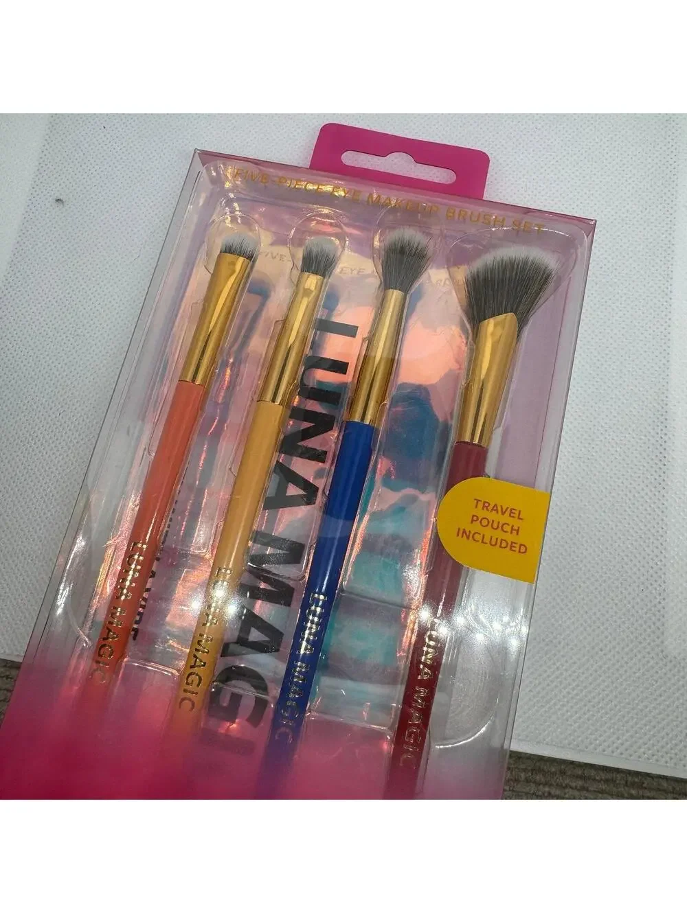 LUNA MAGIC Blend It Girl Eye Makeup Brush Set with Holographic Pouch